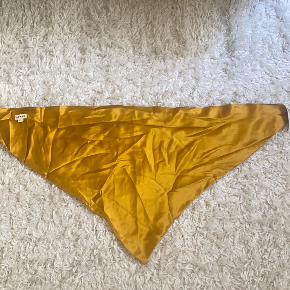 Donnie mustard scarf